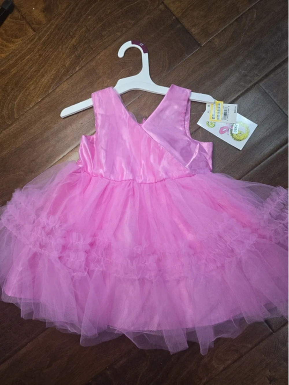 2t brand new, the grinch christmas dress item 557G8